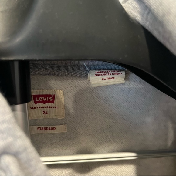 Men's Regular Fit Batwing Graphic Logo Hoodie - Picture 5 of 6